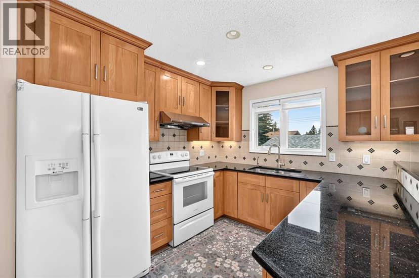 351 Cedarpark Drive SW — photo 11 of 40