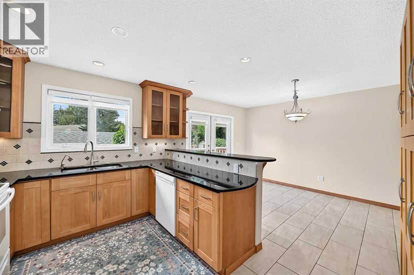 351 Cedarpark Drive SW — photo 13 of 40