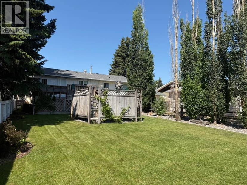 5509 45 Street — photo 31 of 38