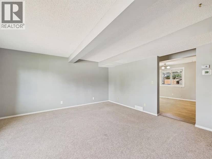 B, 4 Manning Street, Red Deer, photo 8