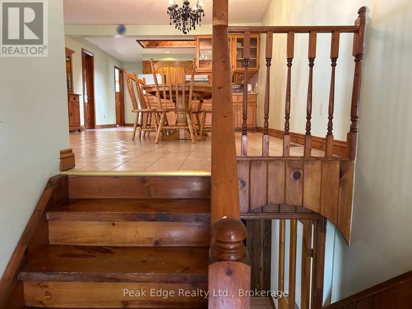 120 Victoria Street W, Southgate, photo 3