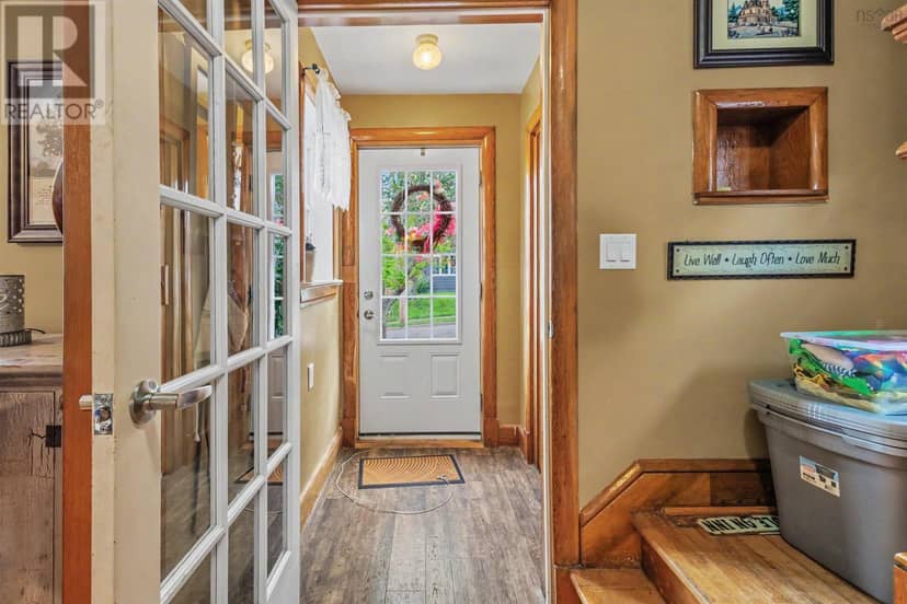 87 Harold Street — photo 4 of 29