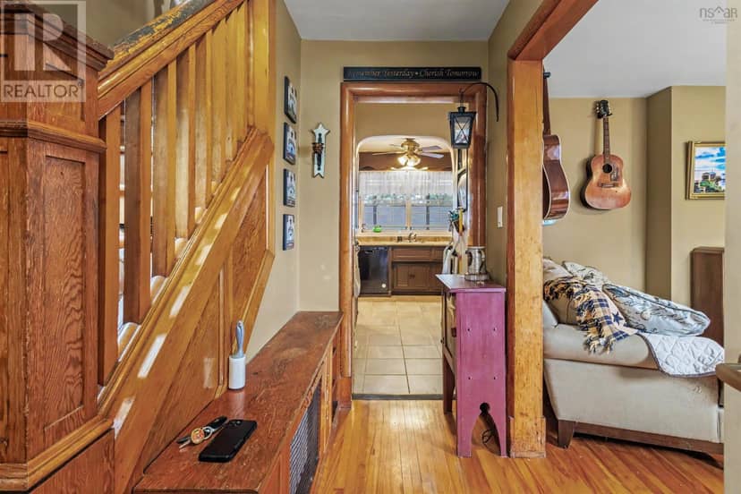 87 Harold Street — photo 5 of 29