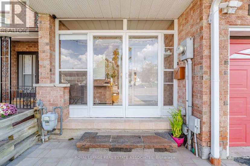4002 Bishopstoke Lane, Mississauga, photo 6