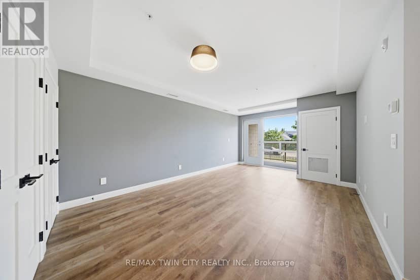108 - 34 Norman Street — photo 10 of 40
