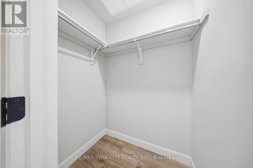 108 - 34 Norman Street — photo 16 of 40