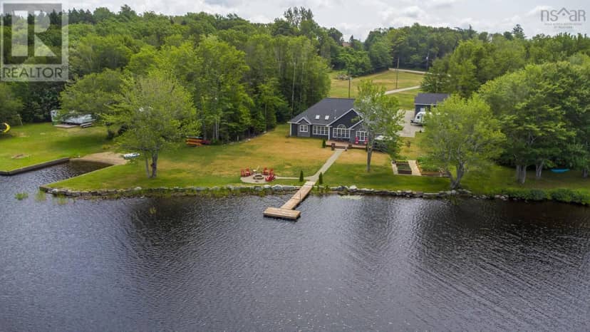 405 Townshipline Road — photo 1 of 40