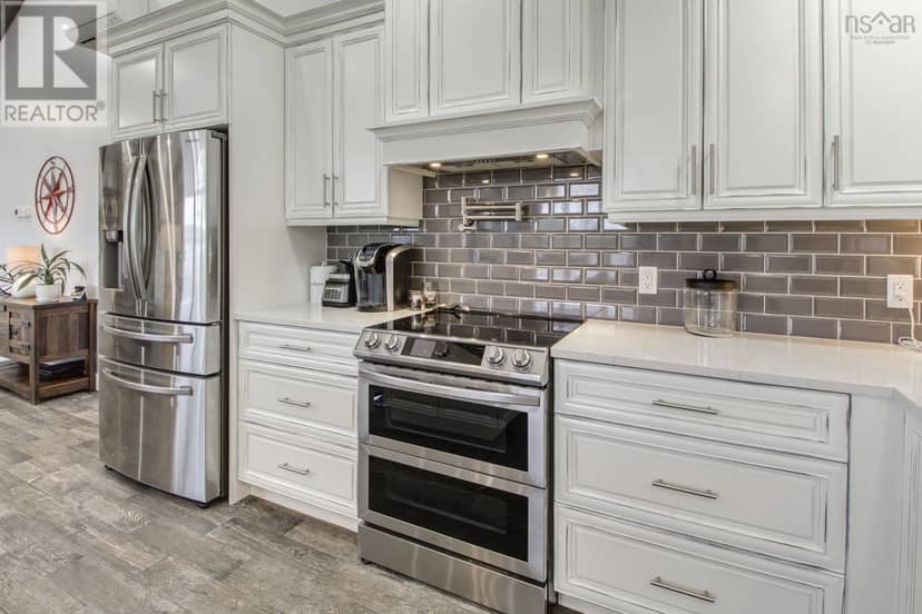 405 Townshipline Road — photo 16 of 40