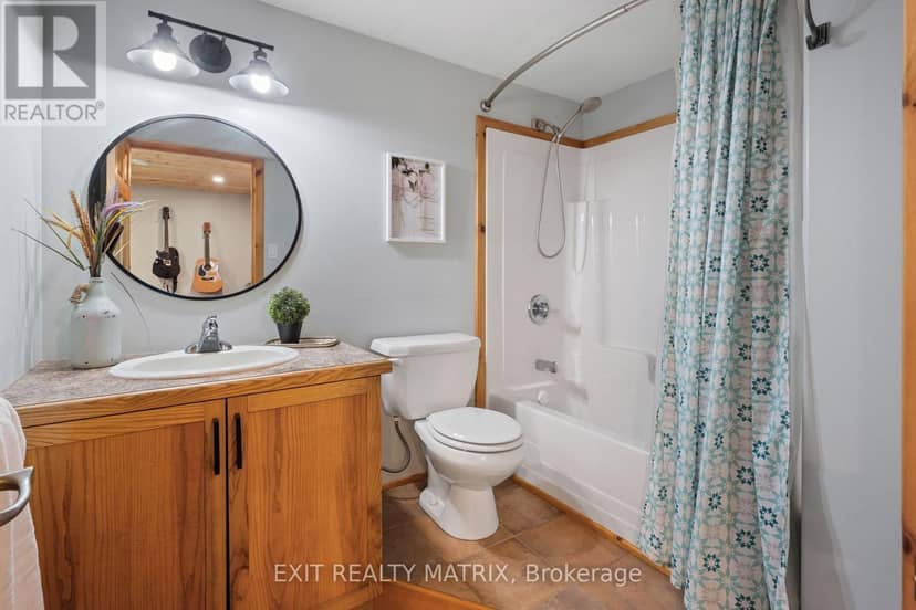 8010 Iveson Drive — photo 37 of 40