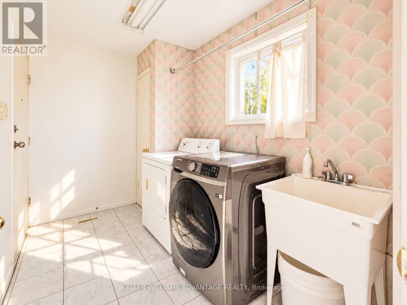 58 Ambercroft Boulevard — photo 21 of 40