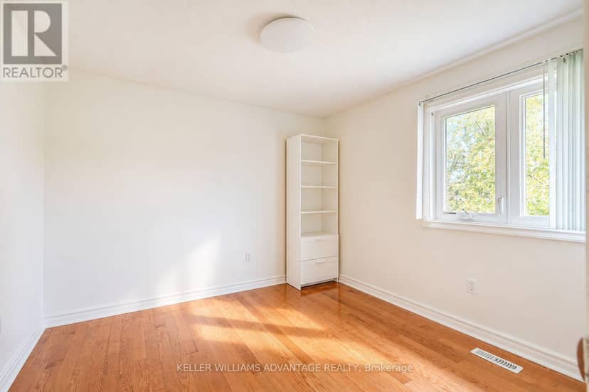 58 Ambercroft Boulevard — photo 24 of 40