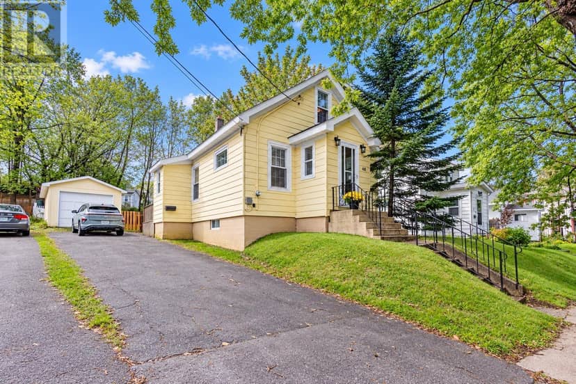 48 Champlain Avenue — photo 1 of 34