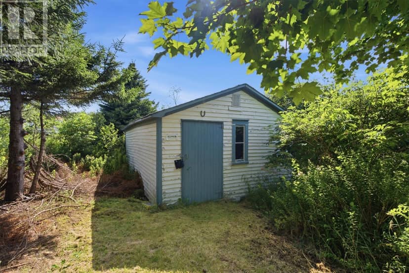 16 Peter's Cove Road — photo 20 of 40