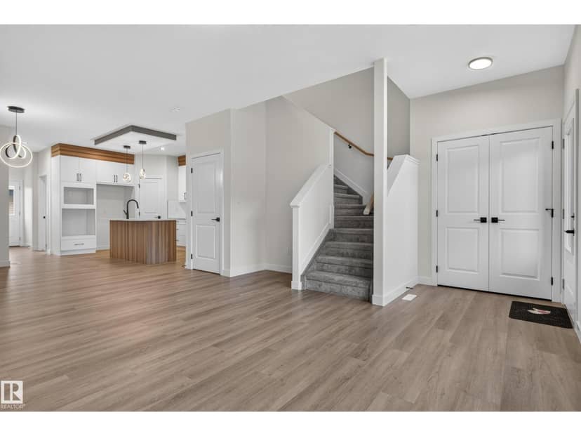 99 Westwind DR, Spruce Grove, photo 2