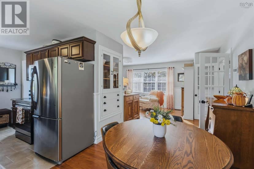 1023 High Street — photo 13 of 40