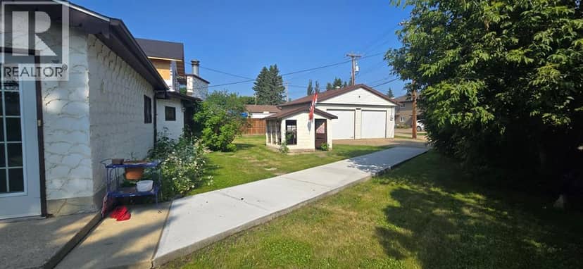 4902 52 Street, Lacombe, photo 4
