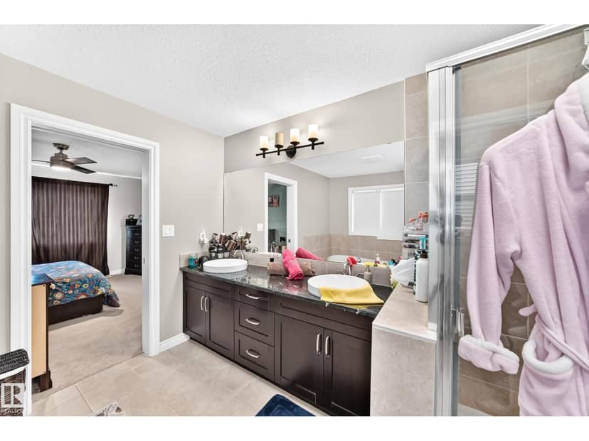 3179 Winspear Cr SW — photo 32 of 40