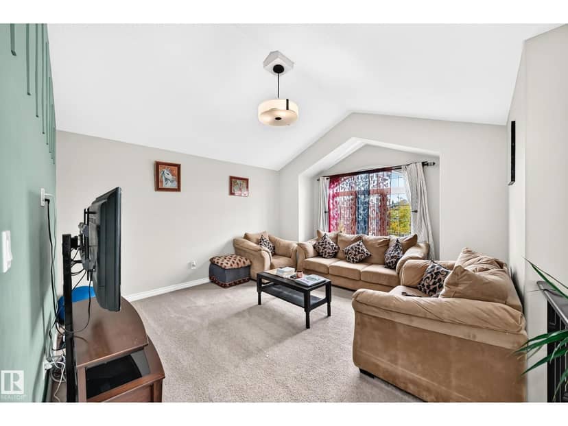 3179 Winspear Cr SW — photo 25 of 40