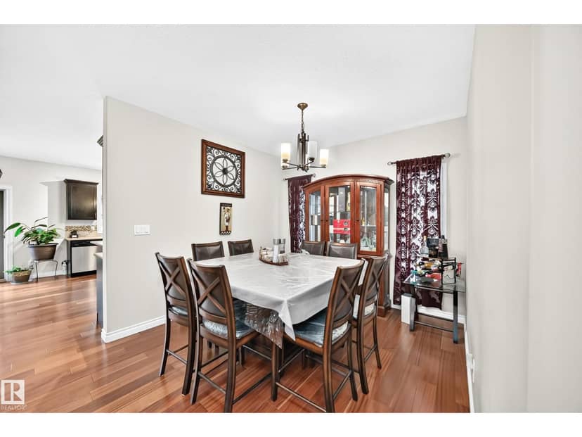 3179 Winspear Cr SW — photo 21 of 40