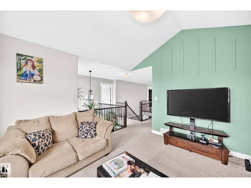 3179 Winspear Cr SW — photo 26 of 40