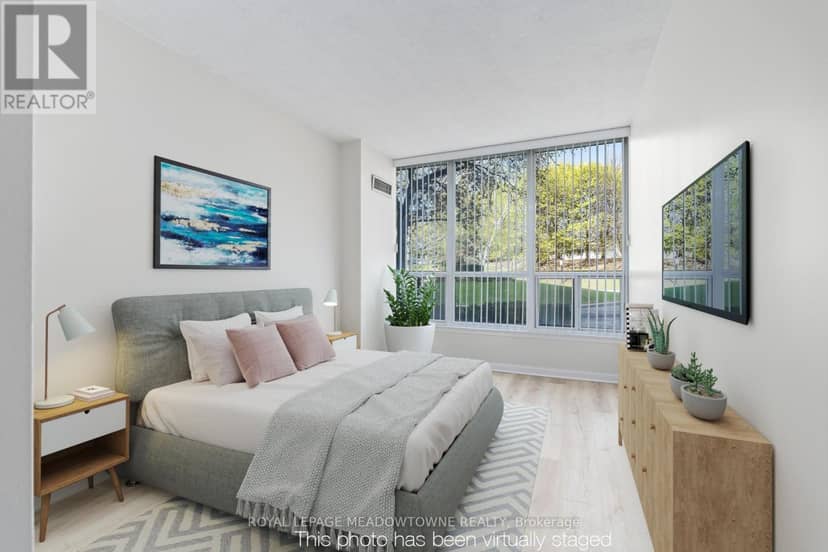104 - 10 Laurelcrest Street — photo 10 of 35