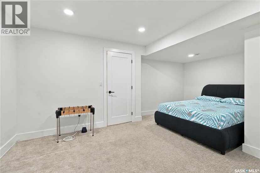 185 Rosewood BOULEVARD E — photo 33 of 40