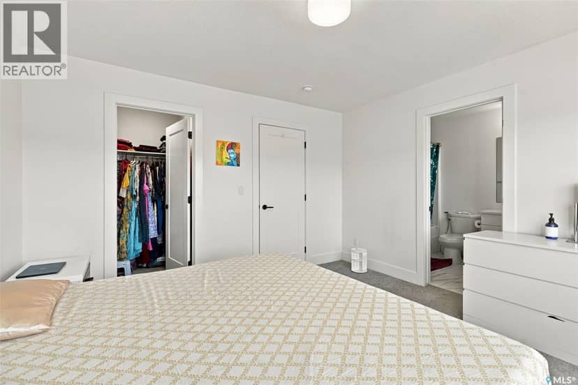 185 Rosewood BOULEVARD E — photo 31 of 40