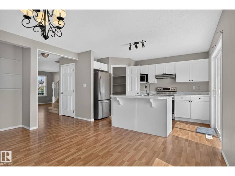 8923 173 AV NW — photo 19 of 40