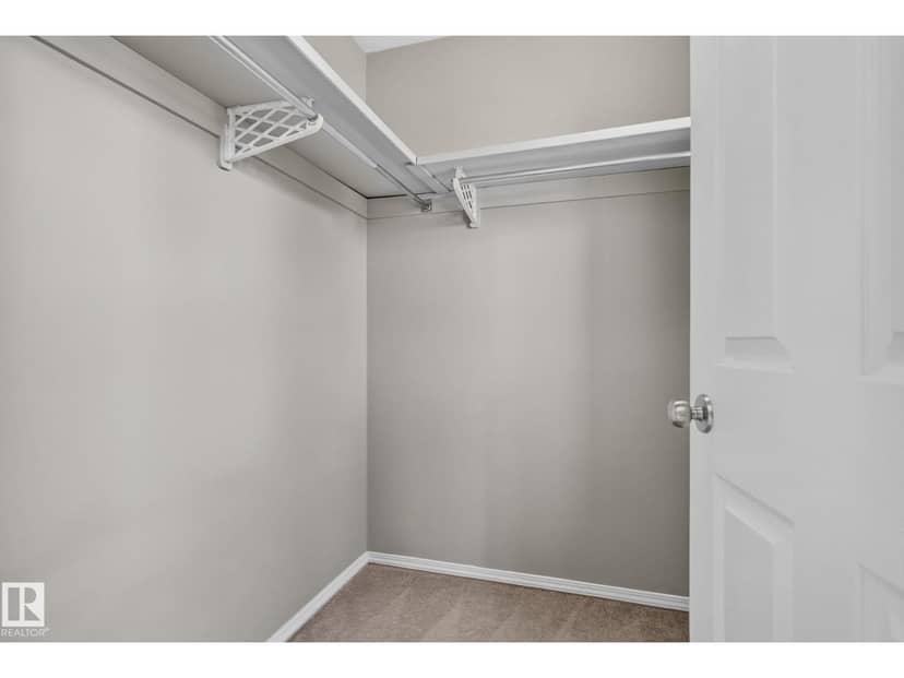 8923 173 AV NW — photo 33 of 40