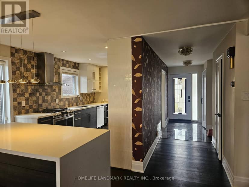 22 Coreydale Court, Toronto, photo 4
