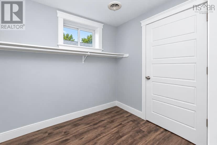 225 Hampton Drive — photo 34 of 39