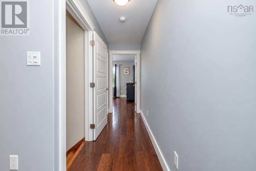 225 Hampton Drive — photo 25 of 39