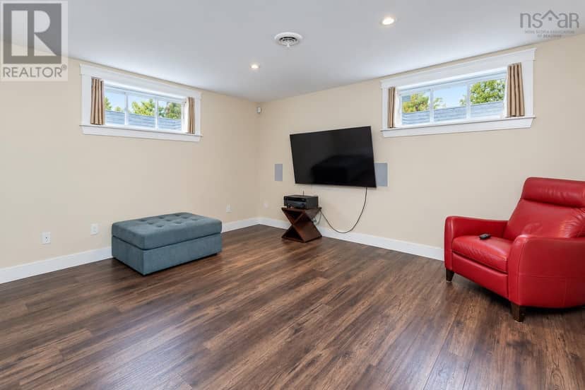 225 Hampton Drive — photo 37 of 39
