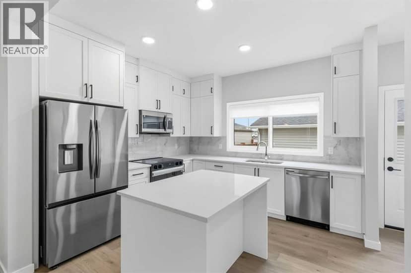 2213 Bayview Drive SW, Airdrie, photo 4