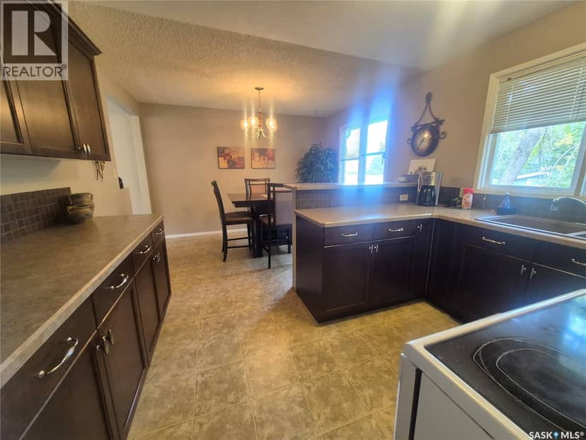 209 Baldwin STREET — photo 4 of 40