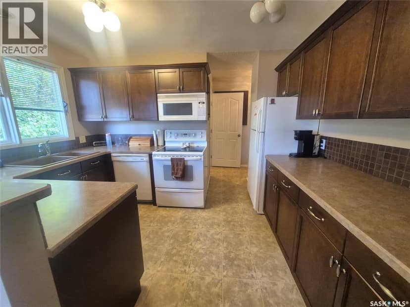 209 Baldwin STREET — photo 6 of 40