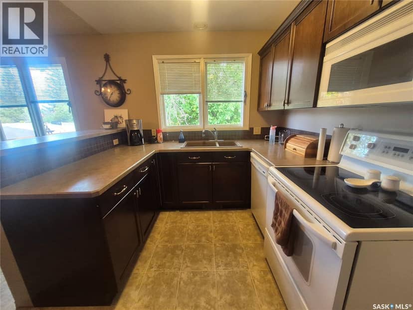 209 Baldwin STREET — photo 7 of 40