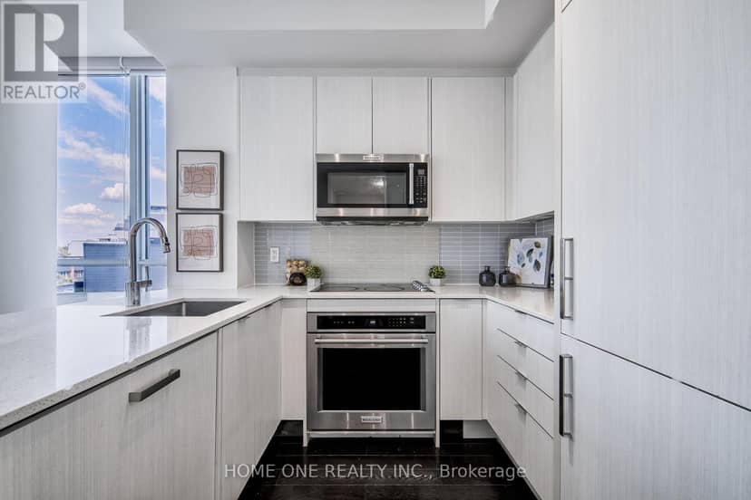 404 - 181 Bedford Road — photo 16 of 40