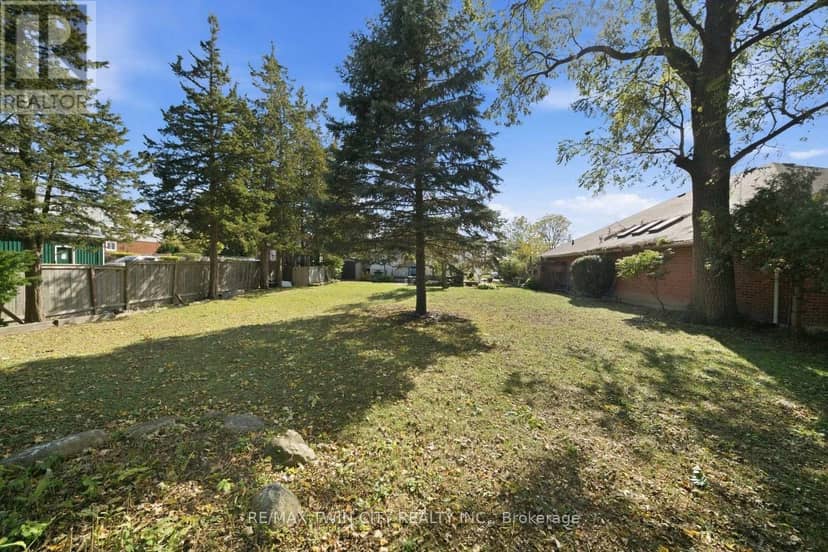 986 Colborne Street — photo 27 of 31