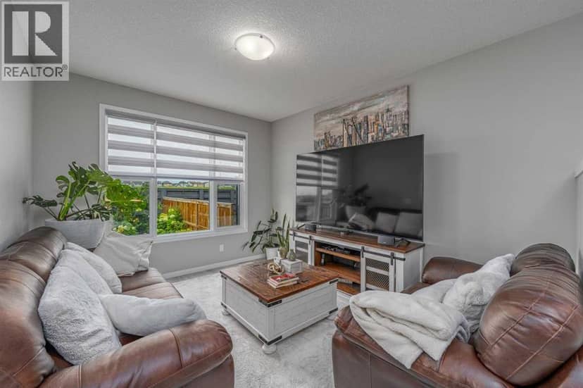 1040 Seton Circle SE — photo 10 of 40