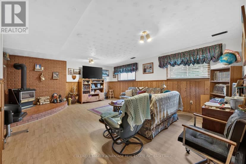 28 Glenpark Court — photo 12 of 32