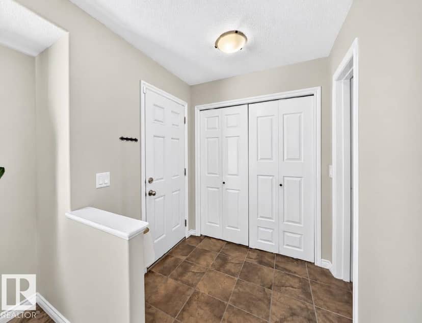 447 Songhurst Pl — photo 9 of 40