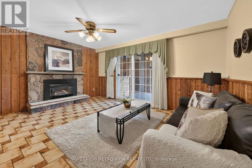 3411 Pinesmoke Crescent — photo 14 of 39