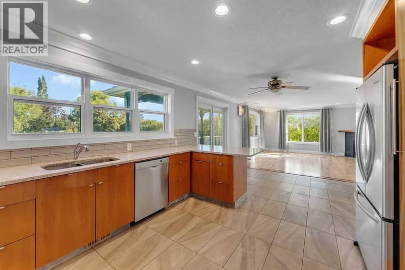 707 East Lakeview Road — photo 17 of 40