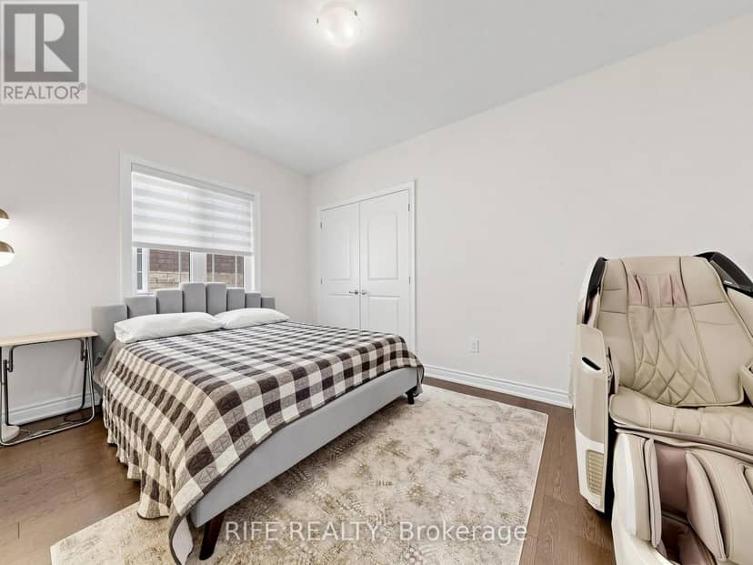 18 Rossini Drive — photo 34 of 40