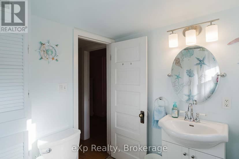 590 7th Street E — photo 16 of 24