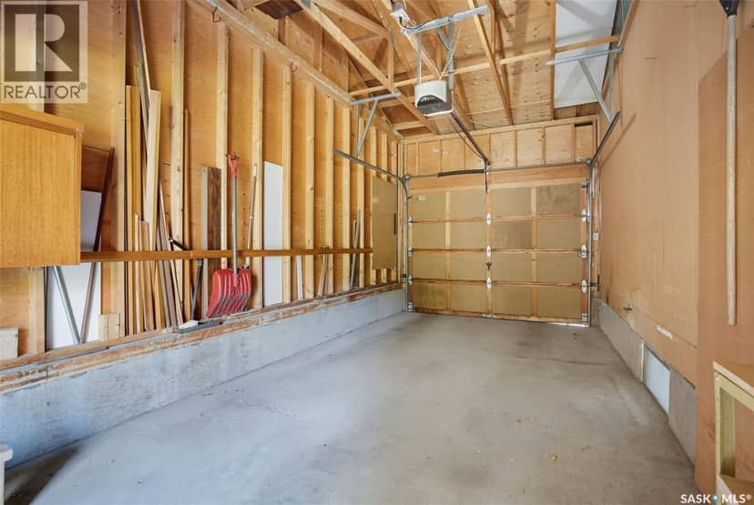 1513 Argyle AVENUE — photo 33 of 40