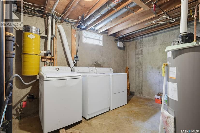 1513 Argyle AVENUE — photo 30 of 40