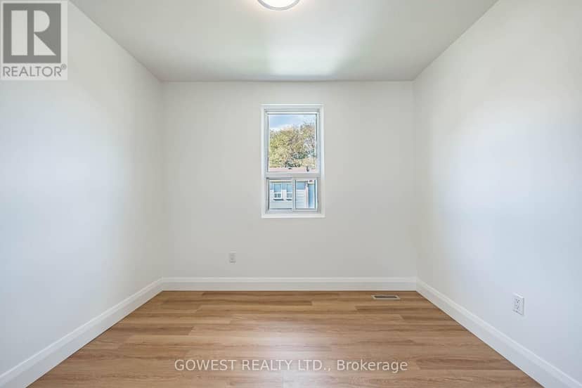 75 - 1055 Shawnmarr Road — photo 23 of 40