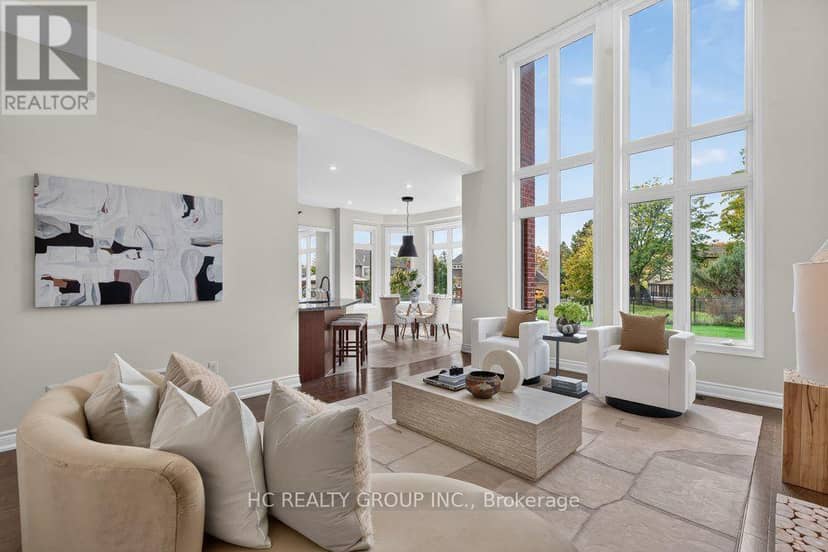 39 Royal West Road, Markham, photo 5